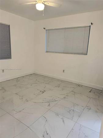 $3,400 / 3br - Beautiful 3BR/2BA Single Family- NO HOA & FAST APPROVAL! (Miami Gardens)64002016334466124