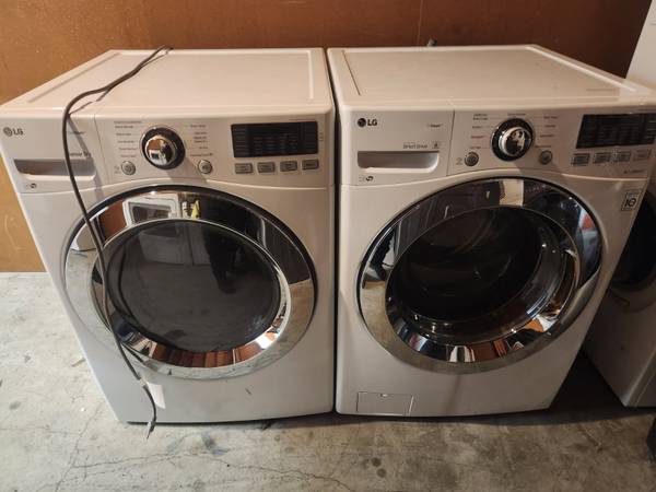 LG washer gas dryer set $400 1