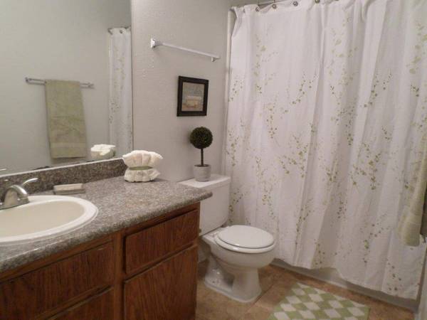 $1,009 / 2br - 921ft2 - 2x2 Available For Pre-Leasing (College Station)63821843151233124
