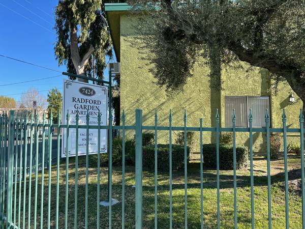 $1,595 Newly  Rehab"NewWood floors"New Kitchen /Bathroom-AC-Parking (Central Location in  NOHO,CA)63893108213122120