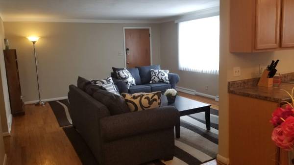 $1,835 / 2br - 1100ft2 - Full Feature Furnished Relocation Housing (Deer Park)63974332067714123