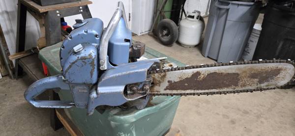 Vintage collector homelite zip chainsaw - $100 (Cumberland wi)63471094871169122