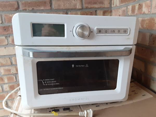 CROWNFUL 18L Air Fryer Toaster Oven (Used) FEEL FREE TO PICK UP 1