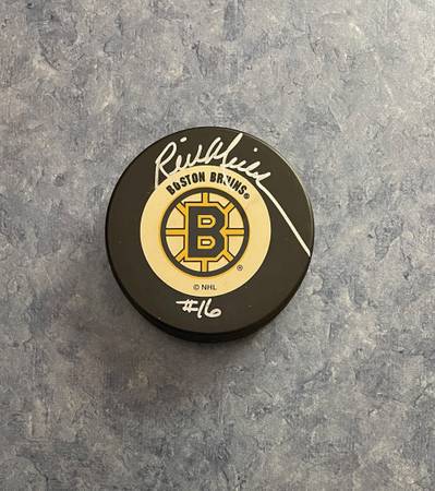 Former Boston Bruins Signed Hockey Pucks 1