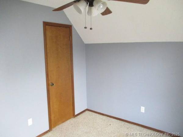$242,000 / 4br - 2024ft2 - ****WOW! GREAT OPPORTUNITY ON THIS 4 BEDROOM HUD OWNED HOME**** (Broken Arrow)63981980364930124