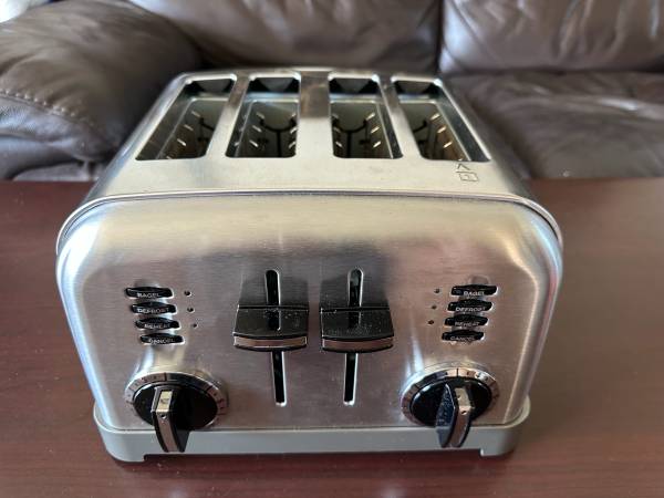 Cuisinart 4-Slice Classic Toaster - Stainless Steel - CPT-180 1