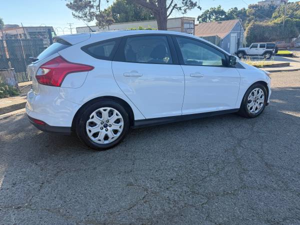 Focus Ford 2012 - $3,500 (vallejo / benicia)63624010453507122