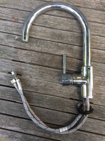 BLANCO SINK FAUCET 1