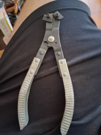 Light duty snap ring pliers 1