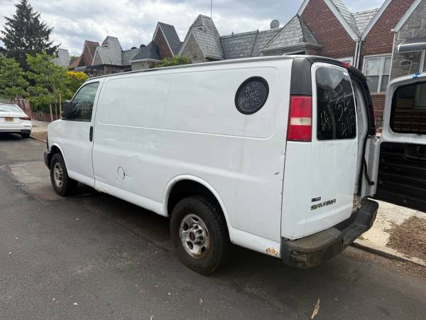 GMC 2500 Van 2010 for SALE - $4,500 (East Elmhurst)63615016550019123