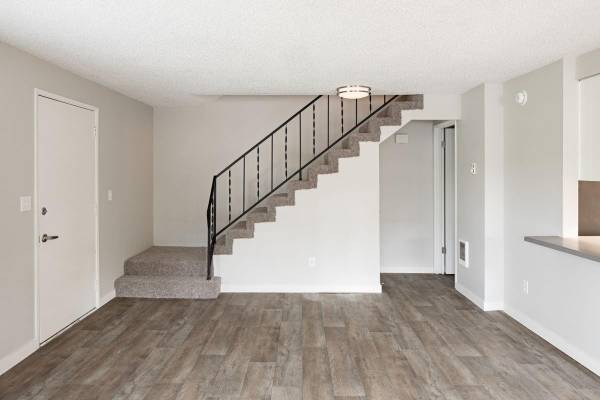 $2,150 / 2br - 1180ft2 - ¡Vida de Lujo en Cascade Park, Admite Mascotas! (13601 SE 19th Street Vancouver WA 98683)63956788448387121