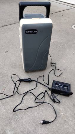 Travel Cooler Heater Cold or Hot With Power Adapter 1