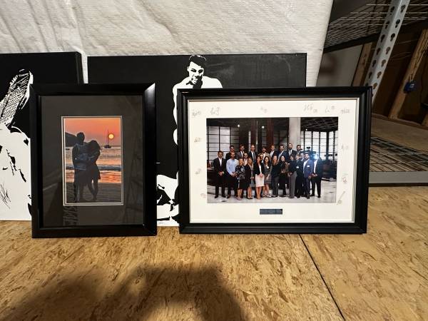 Free pictures, and nice frames! 1