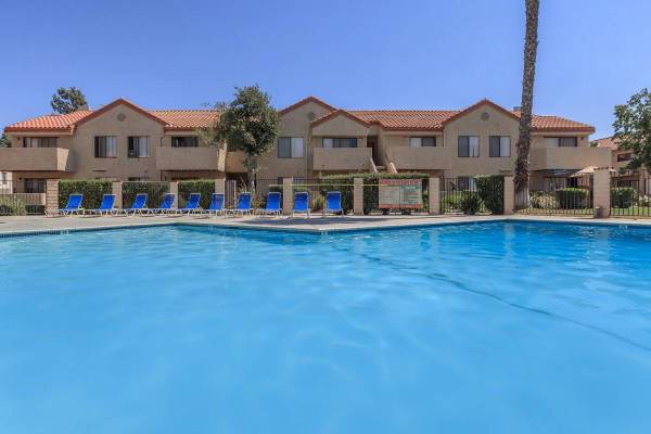 $2,720 / 2br - 997ft2 - Landscaped Recreational Areas, Located in Santa Clarita, 2/BD 2/BA (Santa Clarita-Newhall)63700899804801123