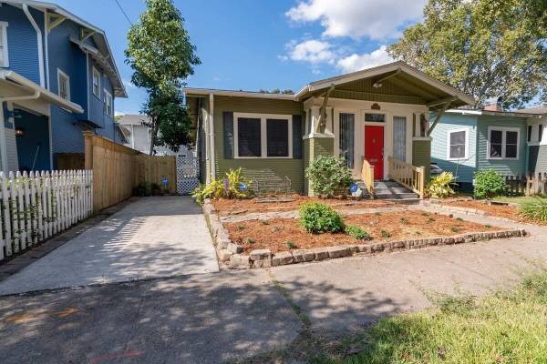 $1,950 / 3br - 2000ft2 - The Nelson House | Steps to Streetcar | Parking (New Orleans, LA)63791922220419120