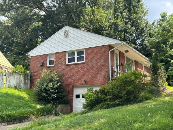 $976 / 3br - Oportunidad de Inversión en Casa Unifamiliar de Takoma Park (washington, DC)64040193285377122