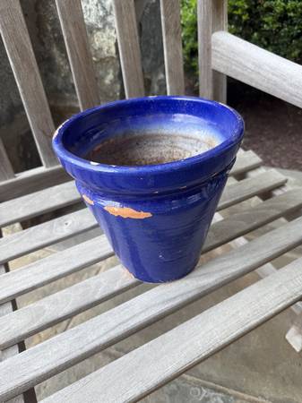 blue flower pot 1