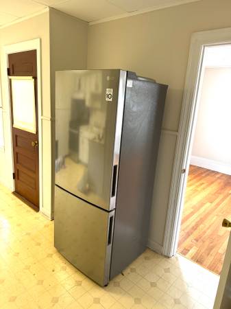 $3,000 / 2br - Great 2 Level, 2 Bedroom, 2 Office Rms, Parking, W-D, Yard, Balconies (Somerville -Winter Hill)63614178626049124