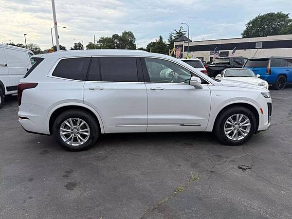2022 Cadillac XT6 Luxury 4dr SUV - $22995.0063616794301953122