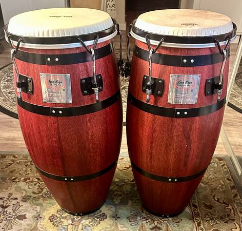 Beautiful Gon Bops Vintage Congas in Excellent Condition 1