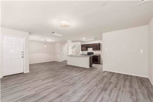 $1,975 / 4br - 1687ft2 - Ennis rental homes - 1 &1/2 Months Free - No application fee (Ennis)63796376084865124