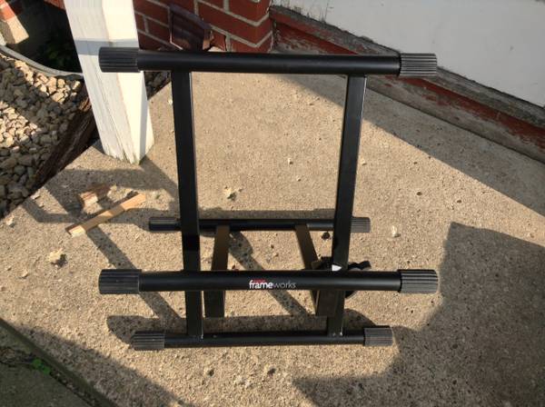 Gator Frameworks Combo Amp Stand 1