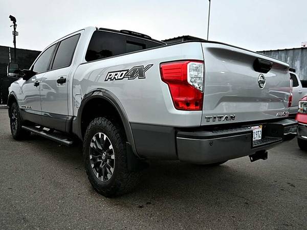 2018 NISSAN TITAN CREW CAB PRO-4X PICKUP 4D 5 1/2 FT - $26,99563440787690241124
