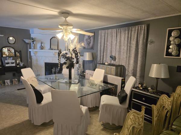 $66,500 / 4br - 1800ft2 - Casa Móvil Doble Ancho EN VENTA POR EL PROPIETARIO (Holt)63793453186177124