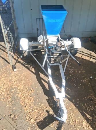 Shreader,chipper w trailier 1