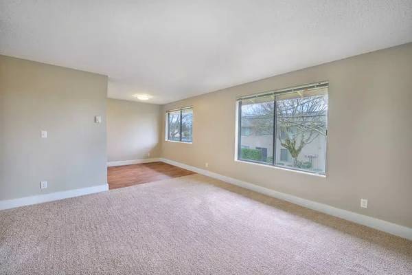 $1,395 / 1br - 592ft2 - Fantastic neighborhood! Great 1 bed, 1 bath, 592 Sq Ft! (Springfield)63977276859779123