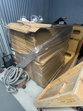 Cardboard Box Pallet 18x22x33 1