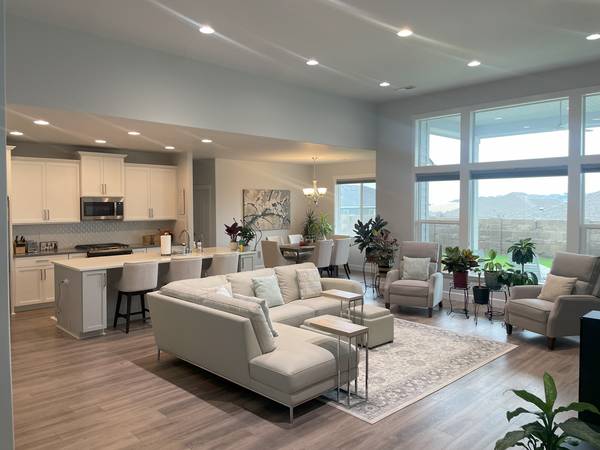$975 / 1br - 150ft2 - Private Room fully furnished, Southridge Kennewick (Kennewick)63656726987905120