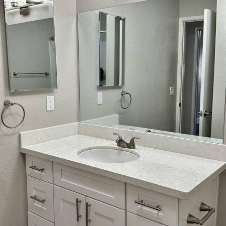 $2,269 / 1br - 570ft2 - Large Patios & Balconies, Spacious Floor Plans, Dog Park (Marina, CA.)64009498188803124