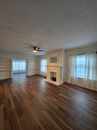 $1850.00 / 2br - 1106ft2 - Spacious & Bright 2-Bedroom Condo in Cleveland Heights Location Steps63860364238977120