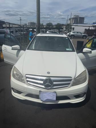 2010 Mercedes Benz C 300 - $5,500 (Stamford CT)63654710838273120