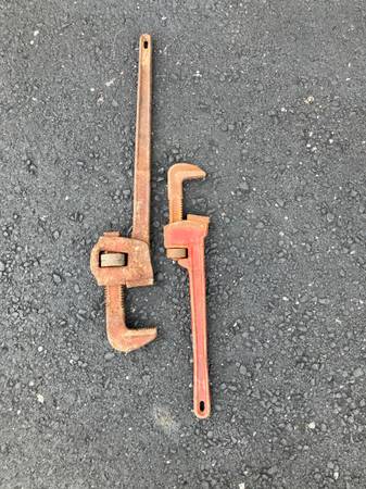2 large pipe wrenches 1