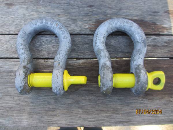 Crosby 3/4" Shackles 1