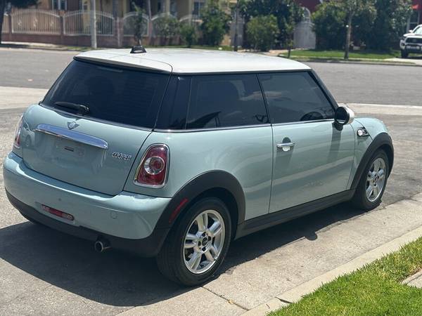 2012 MINI Cooper Hardtop - $6,99563469623015809123