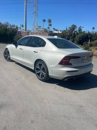 Volvo - $19.000 (San Diego)63470051850497124