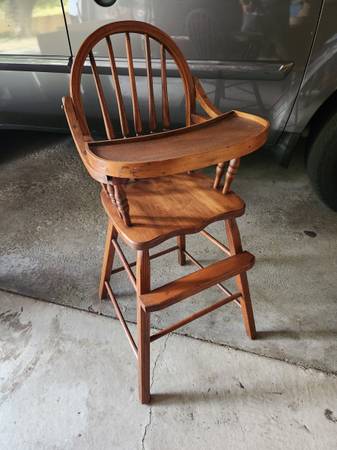 Vintage baby high chair 1