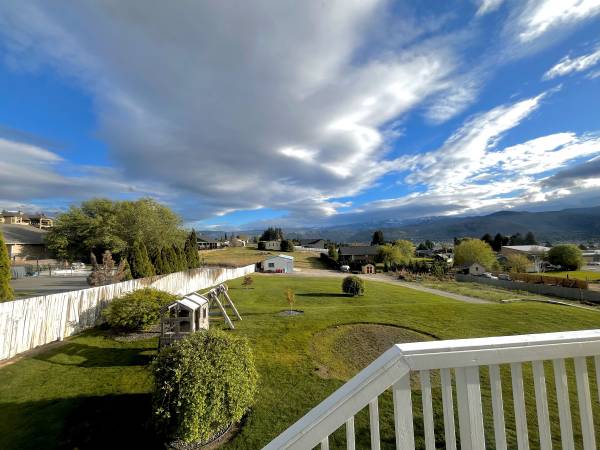 $699,900 / 4br - 2536ft2 - Propiedad, Casa, Taller (East Wenatchee)63851169963651124