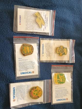 Oakland A's pins- 76 unocal 1