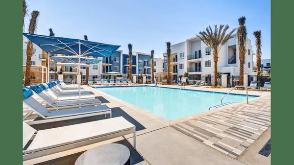 $1,925 / 1br - 721ft2 - Modern Work-Life Balance: Private Workspace and Conference Room (Arden Arcade)63844737068545123