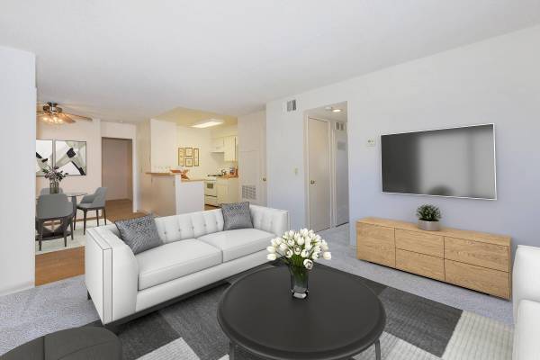 $2,579 / 2br - 950ft2 - Two Relaxing Hot Spas, Beautiful Landscaping, 2/BD (26741 N. Isabella Pkwy, Canyon Country, CA)63953075426306124