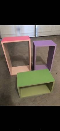 Girls wooden shelves 1