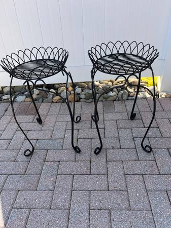 Plant stands 1