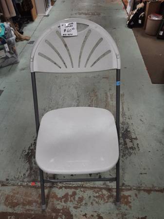 4-Folding Chairs 9690 1