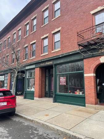 $2,995 / 825ft2 - Espacio comercial en alquiler en Newton Upper Falls - 301 Elliot Street - Newton (Newton Upper Falls)63655303268481121