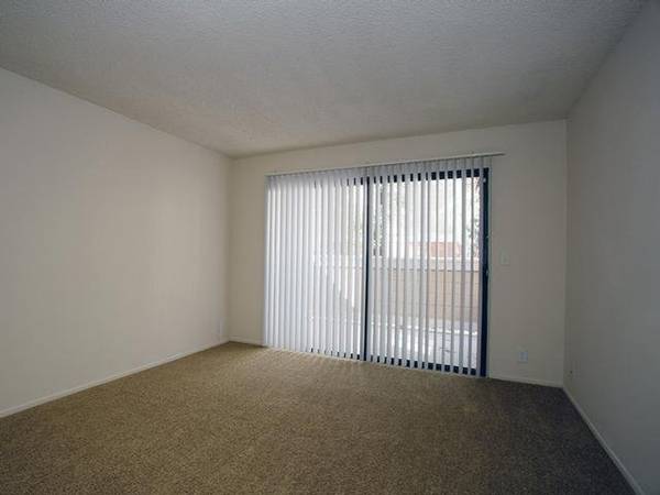 $2,295 / 2br - 875ft2 - Open Floorplans, Great Neighborhood, Playground, Balcony64028083143809122