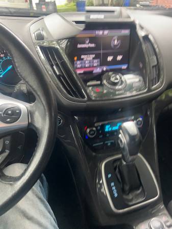 2014 Ford Escape Titanium Edition - $4,200 (Bayside)63654707757057123